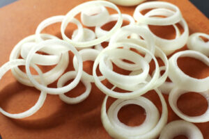 Sliced Onion Rings in Round Shape